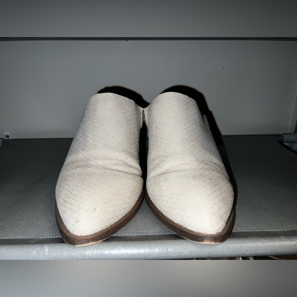 DOLCE VITA DV BONE MULES - Picture 2 of 6